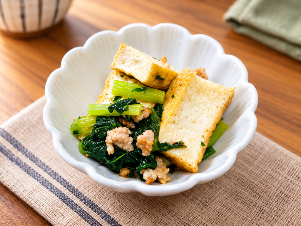 厚揚げと小松菜の旨だしサッと炒め