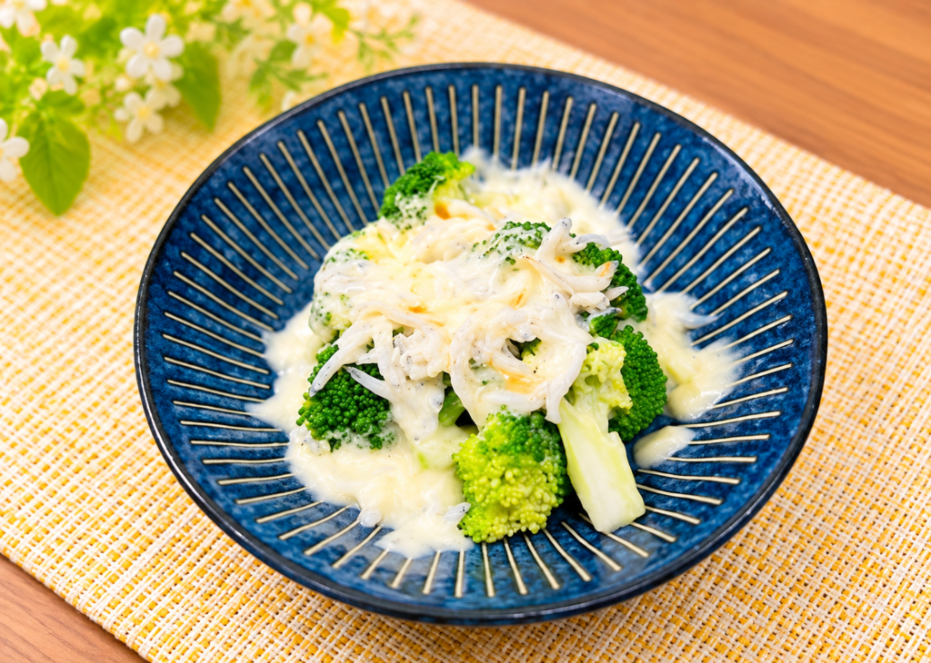 簡単副菜！ブロッコリーのしらすチーズ