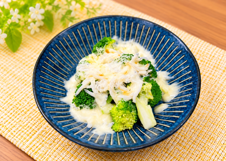 簡単副菜！ブロッコリーのしらすチーズ